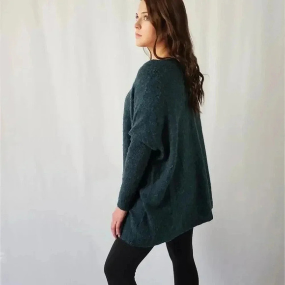 H & M Knit Oversized Sweater - XS - Picture 10 of 11